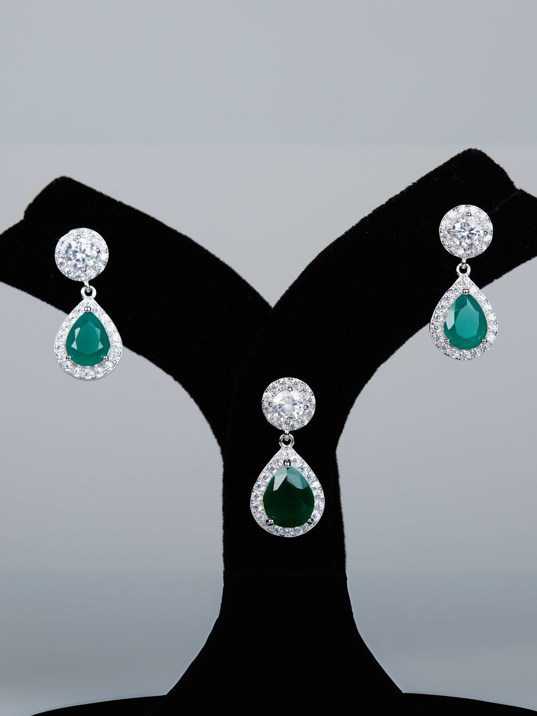 Tansi Jewels Emerald Green Sparkling Pendant Set With Earrings