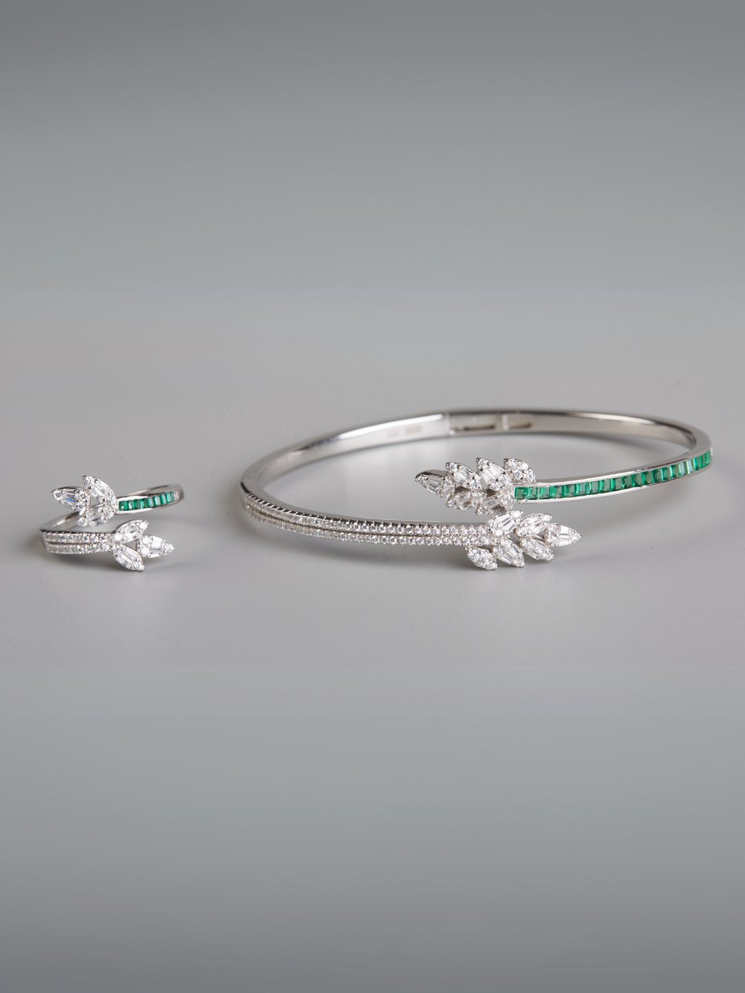 Tansi Jewels Fusion Green White Bloom Bracelet And Ring Set